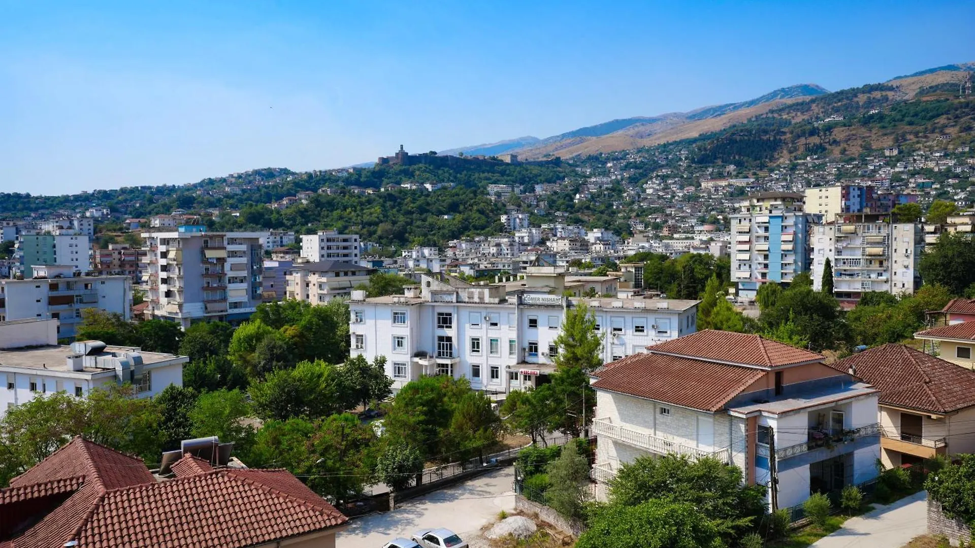 The View Rooms And Terrace Gjirokastër 0*,  Albania